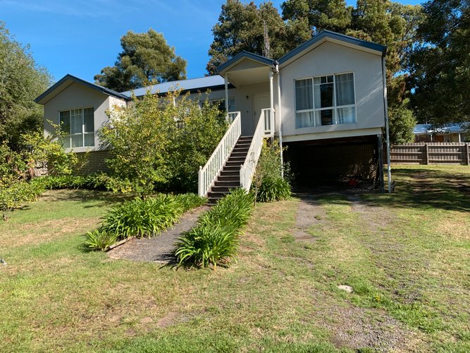 5 Brian Road Woodend 3442