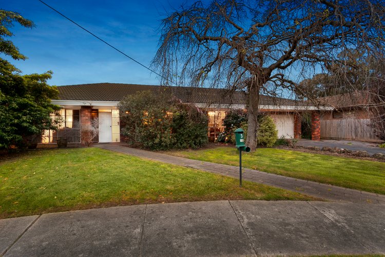 5 Bundarra Court Vermont South 3133