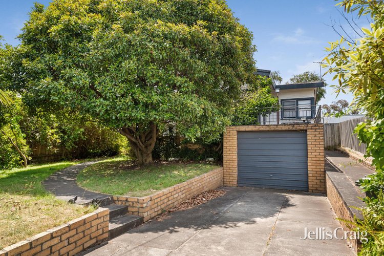 5 Cash Grove Mount Waverley 3149