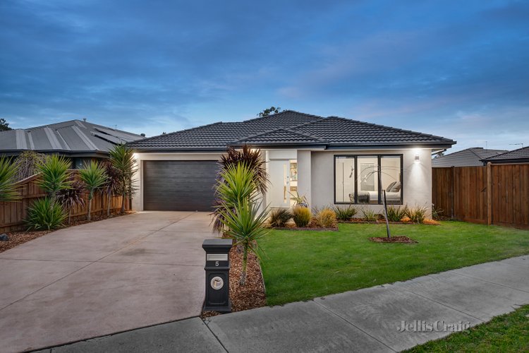 5 Chiswick Place Mernda 3754