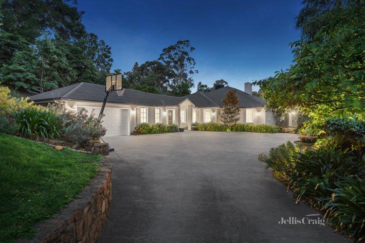 5 Conway Avenue Donvale 3111