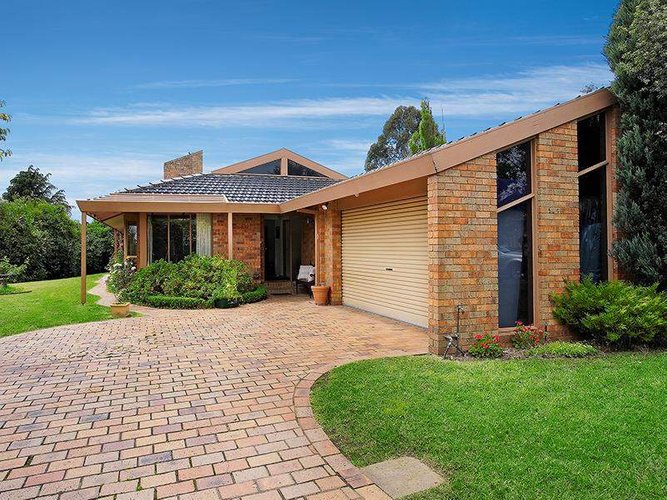 5 Cottage Place Ringwood North 3134