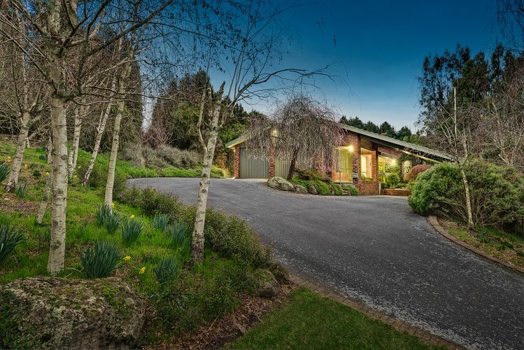 5 Decontra Close Donvale 3111