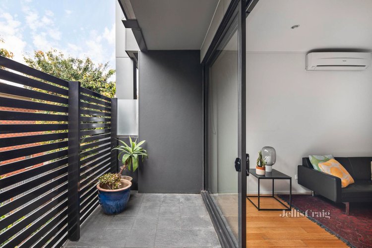 5 Dianella Walkway Brunswick East 3057