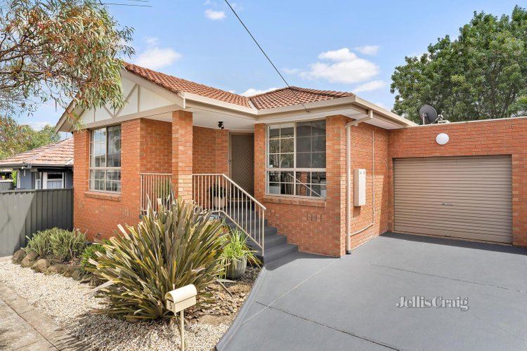 5 Douglas Street Pascoe Vale 3044