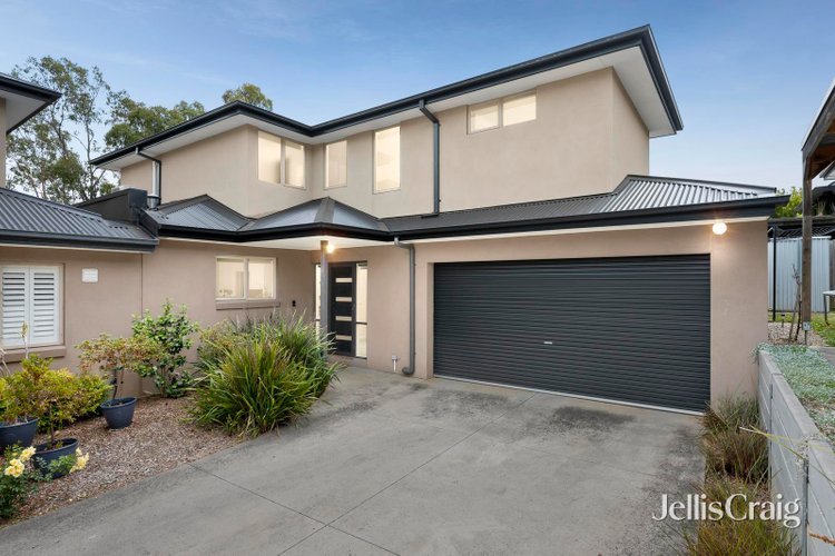 5 Duloc Close Mooroolbark 3138