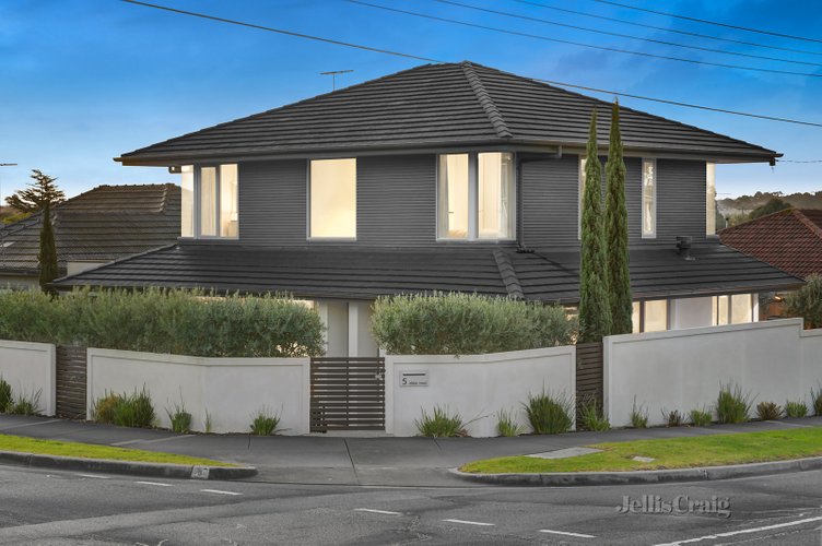 5 Eildon Road Ashwood 3147