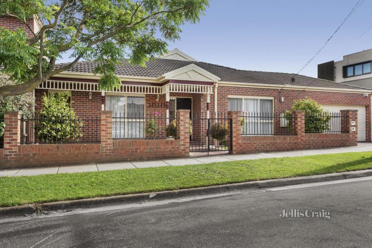 5 Ellen Street Bentleigh East 3165