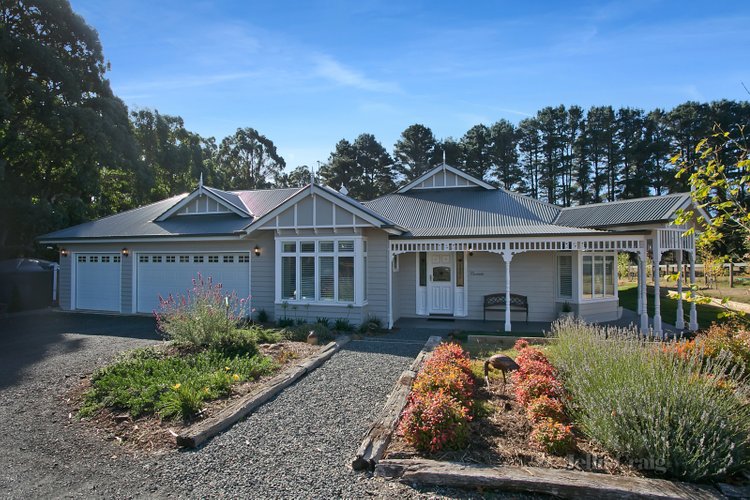 5 Falls Rise Trentham 3458