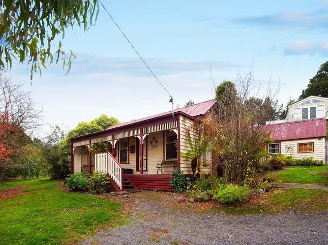 5 Grant Street Daylesford 3460