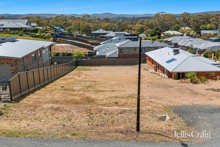 5 Grocers Lane Mckenzie Hill 3451