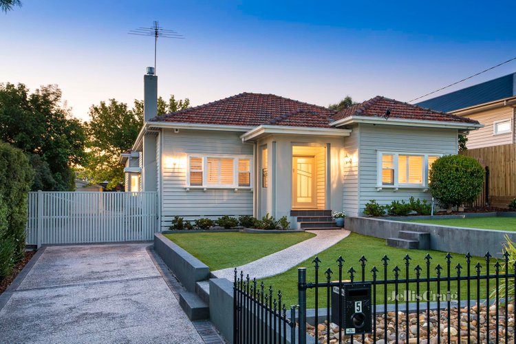 5 Hesleden Street Essendon 3040