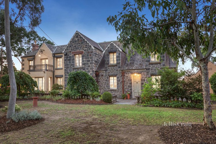 5 Homestead Road Eltham 3095