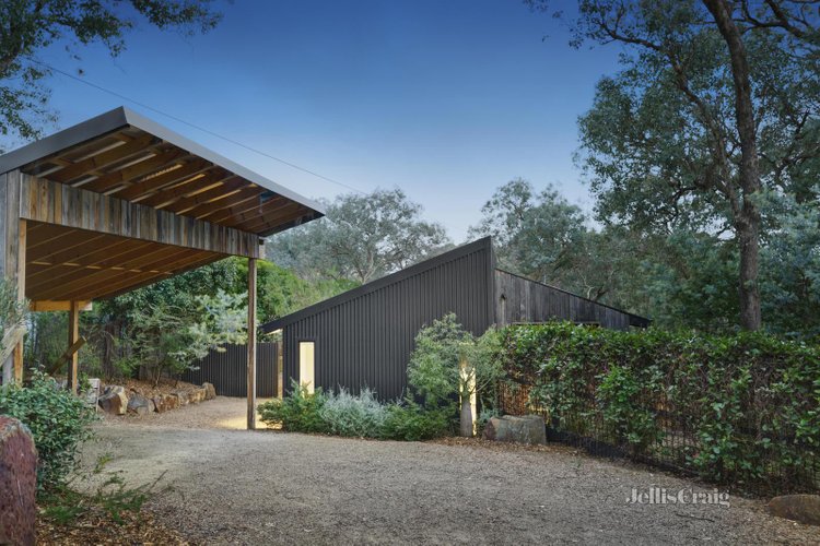 5 Houghton Road Warrandyte 3113