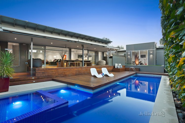 5 Indigo Close Greensborough 3088