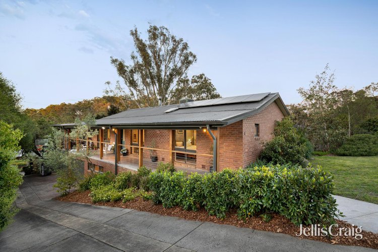 5 Kenarra Court Hurstbridge 3099