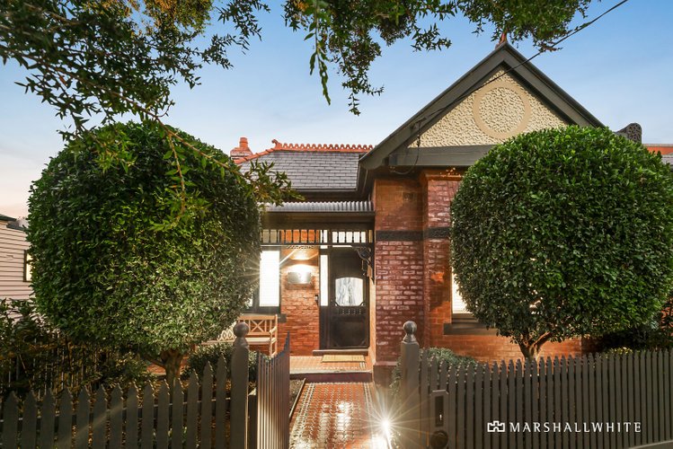 5 Kerferd Place