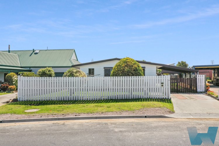 5 Kings Road, Paynesville