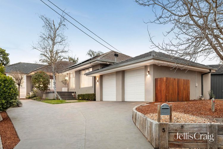 5 Leon Court Donvale 3111