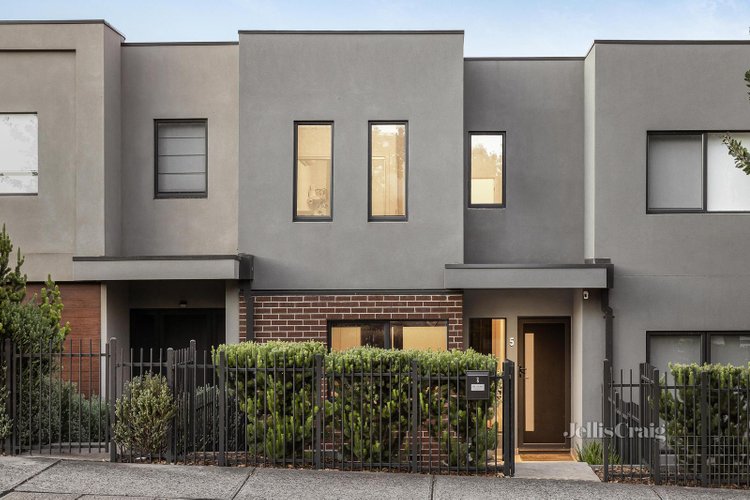 5 Linacre Drive Bundoora 3083