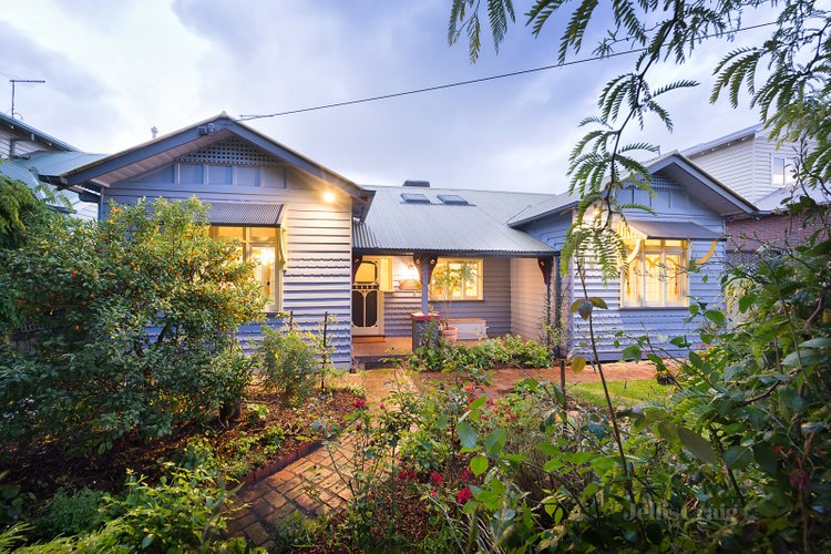 5 McCutcheon Street Northcote 3070
