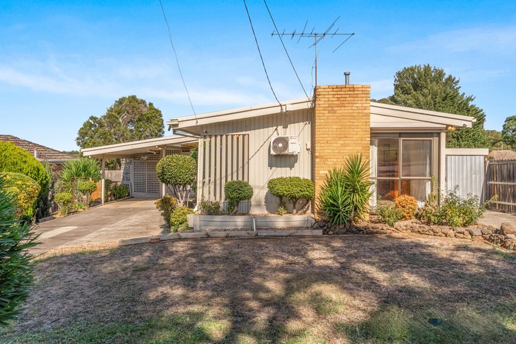 5 McKenna Street  Avondale Heights 3034