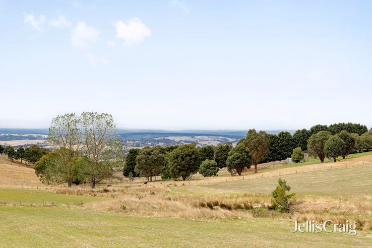 5 Millards Road Kilmore 3764