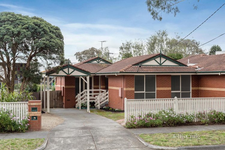 5 Minaki Avenue Doncaster East 3109
