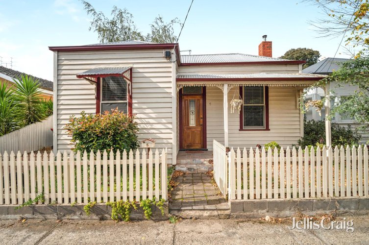 5 Moyle Street  Ballarat Central 3350