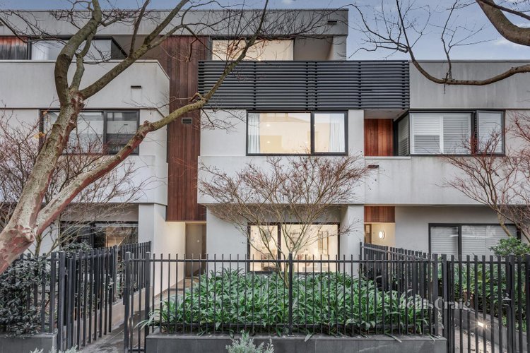 5 Norfolk Place Malvern 3144