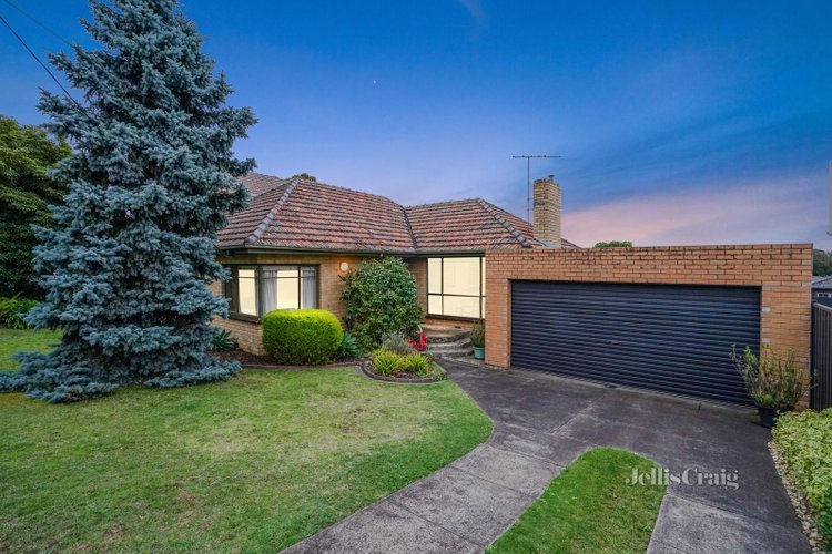 5 Oak Hill Road Mount Waverley 3149