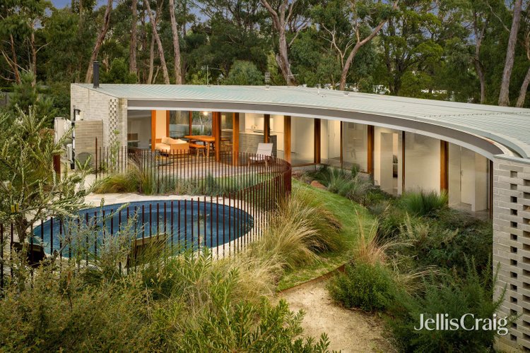 5 Palentino Place Brown Hill 3350