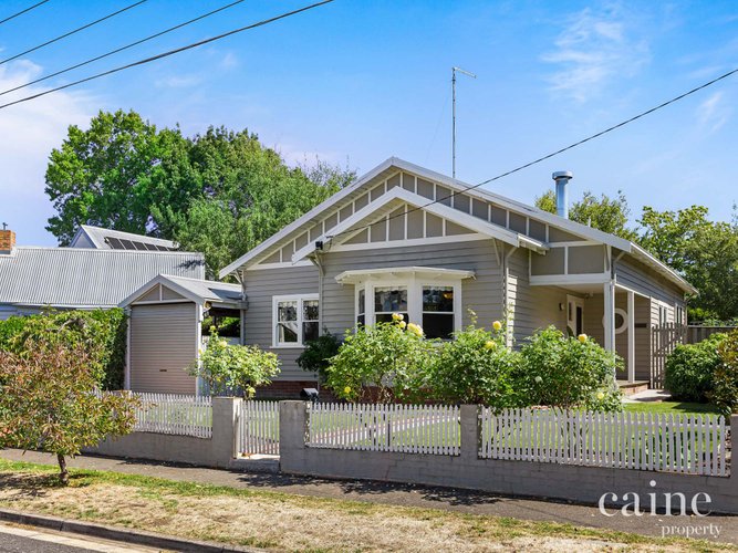 5 Parker Street Lake Wendouree 3350