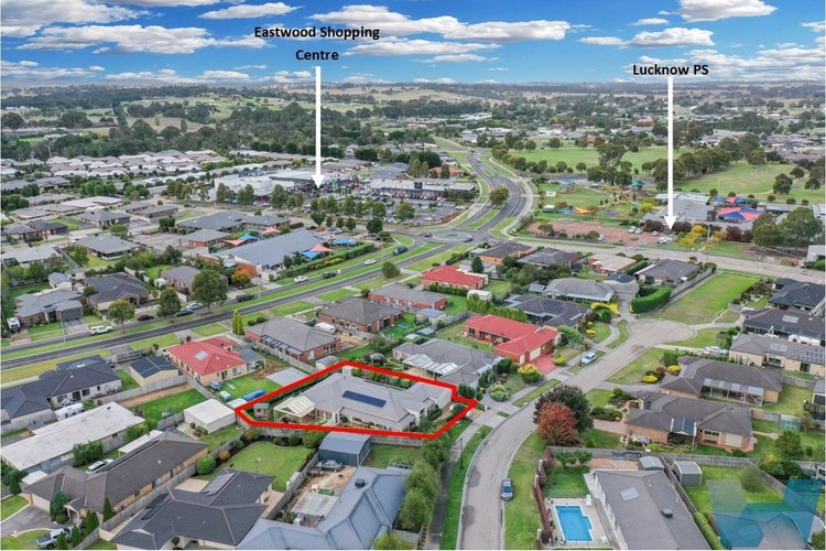 5 Parkes Court, Eastwood