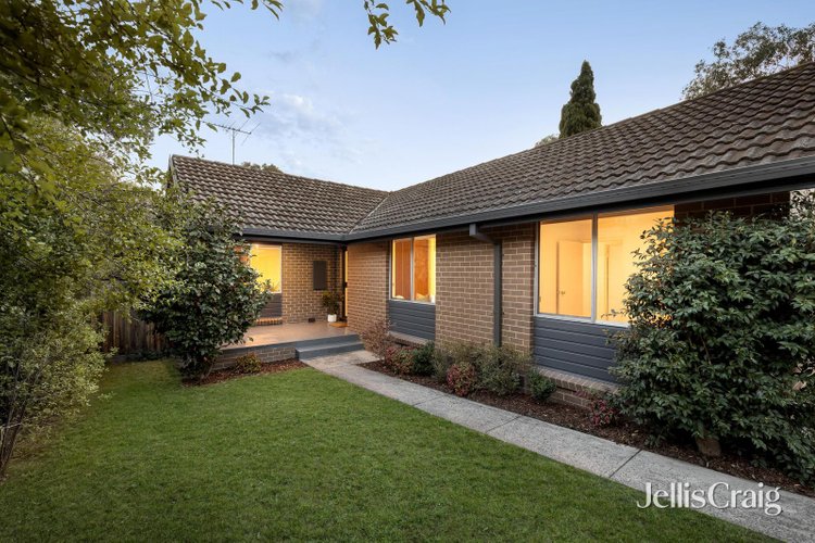 5 Patricia Court Yallambie 3085
