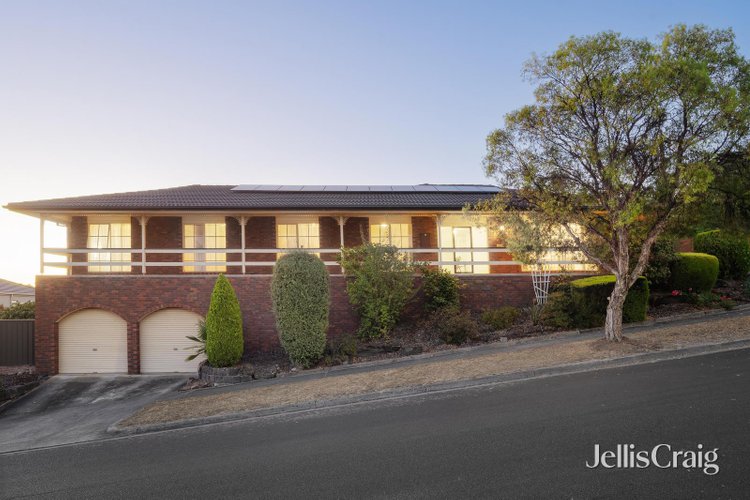 5 Powers Street Donvale 3111