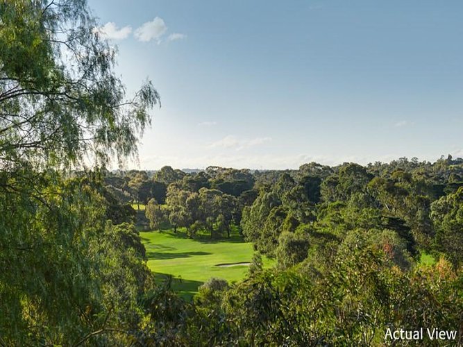 5 Raheen Drive Kew 3101