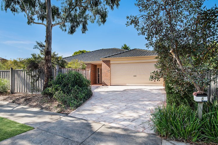 5 Railway Parade North Glen Waverley 3150