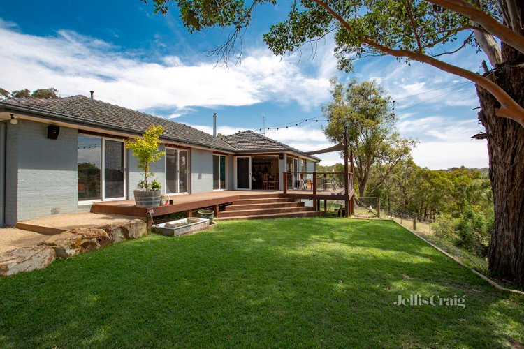 5 Rifle Range Road St Andrews 3761
