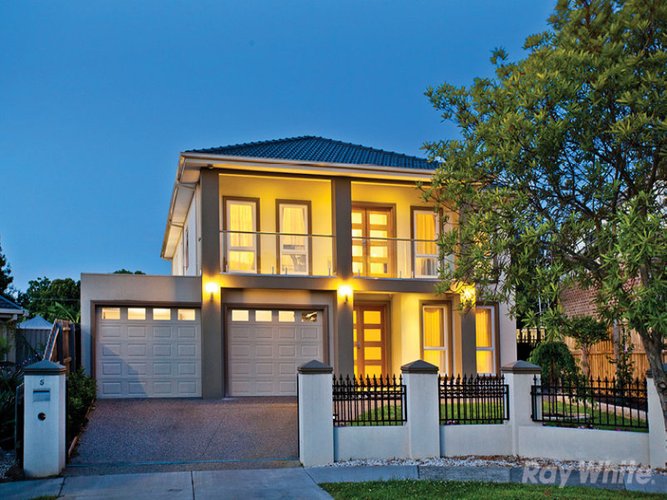 5 Sagan Court Glen Waverley 3150