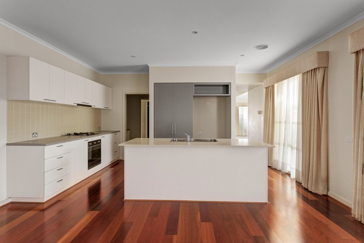 5 San Lorenzo Court Heatherton 3202