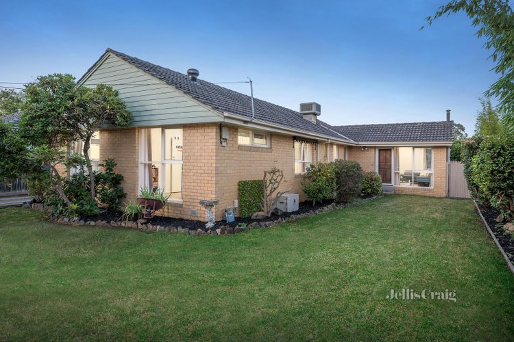 5 Sandgate Avenue Glen Waverley 3150
