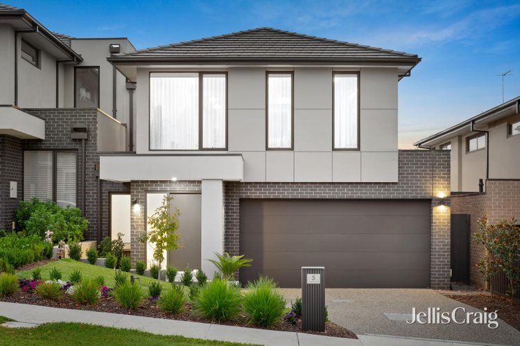 5 Toronto Avenue Doncaster 3108