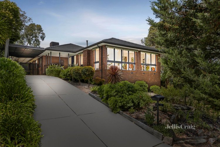 5 Ulmara Place Greensborough 3088