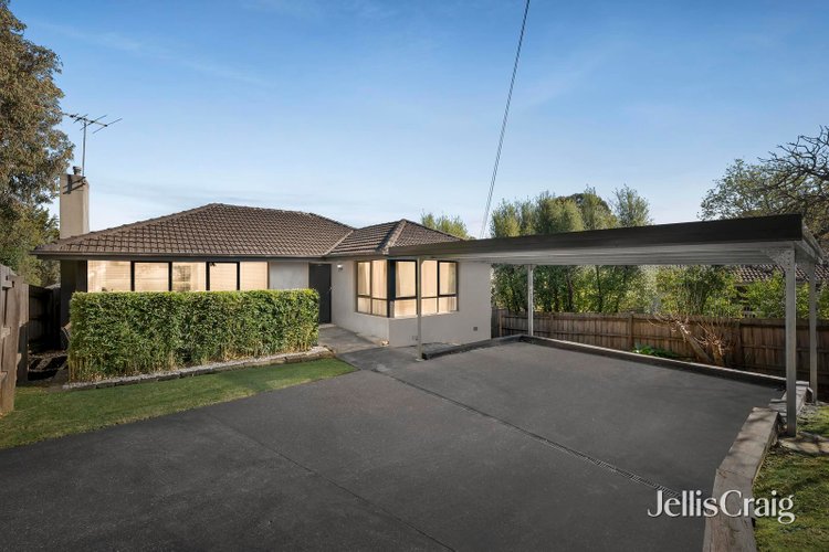 5 Uralla Court Mooroolbark 3138