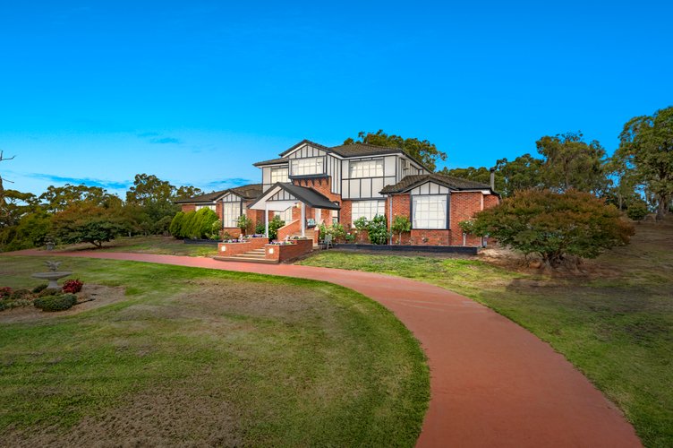 50 Crombie Road Lilydale 3140