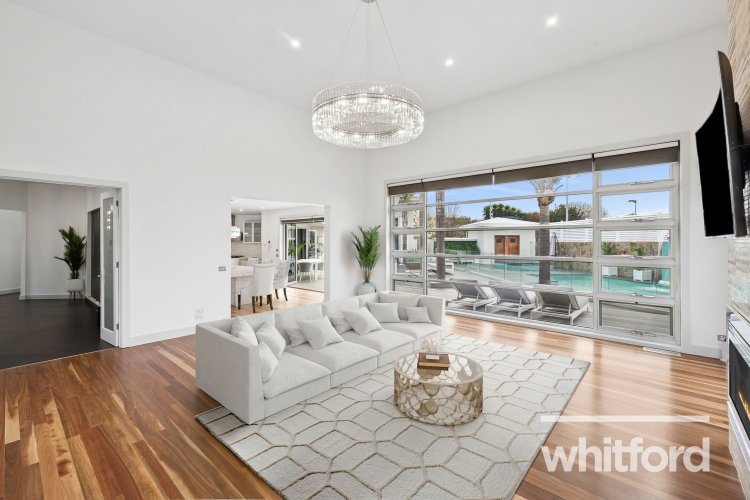 50 Eva Place, Lovely Banks