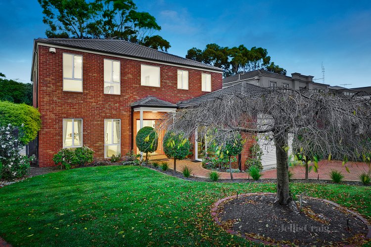 50 Huntingtower Crescent Mount Waverley 3149