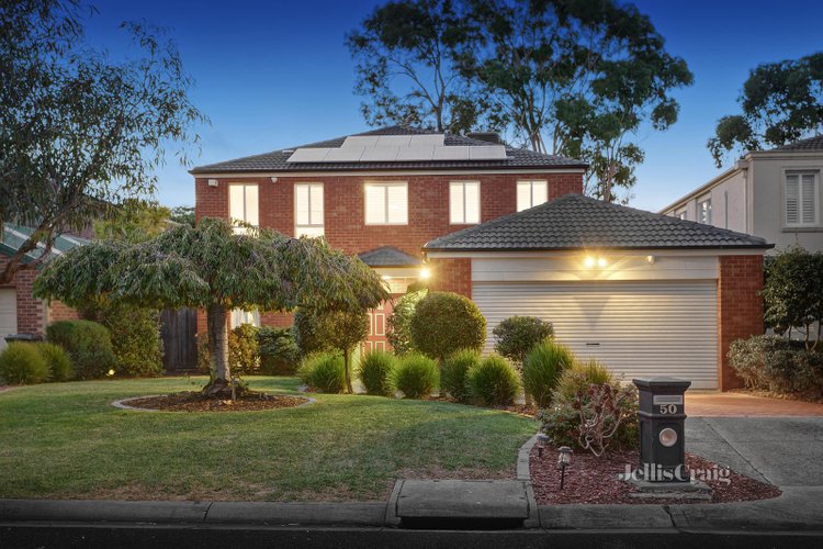 50 Huntingtower Crescent Mount Waverley 3149