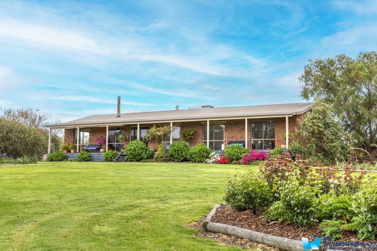50 Reynolds Road, Metung